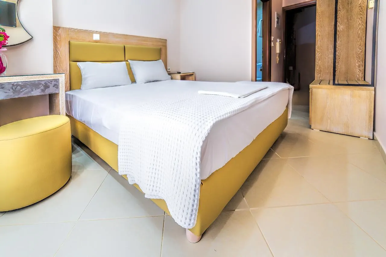 Le Monde Seaview Suites Nea Kallikrateia Grecia